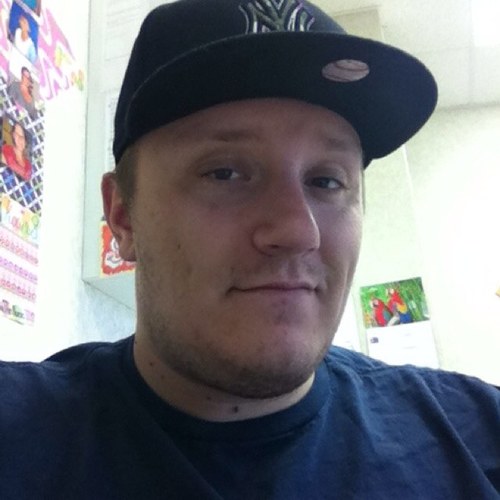 RyMarv_62's profile picture. Defensive Tackle for Glens Falls Greenjackets in Empire Football League #62