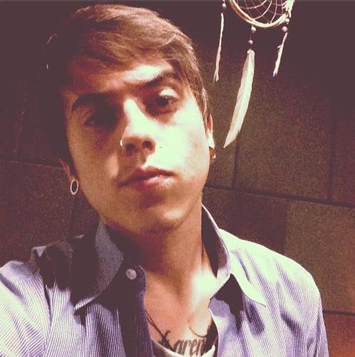 ser fã e algo inexplicável e o amor mais puro e verdadeiro cine*-* SEGUIDA @rochelegenz Desde 04/05/13 u.u