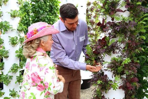 Montecito Urban Farms provides local restaurants and home gardeners the Tower Garden® system for growing fresh fruits and vegetables.