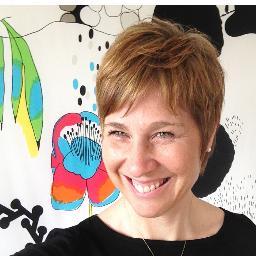 Communications Specialist & Social Collaborator. Mother of three and in to communication, gadgets and people.