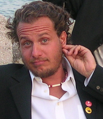 casahut's profile picture. 160 characters are not enough !