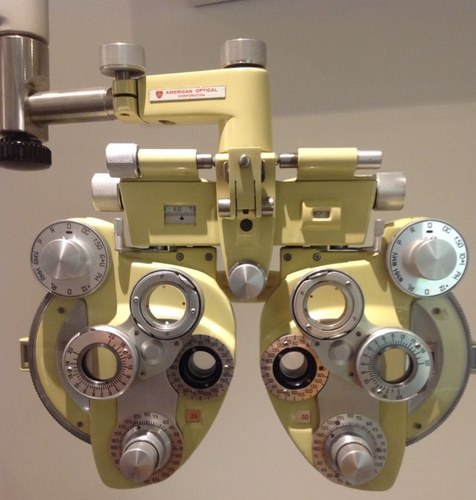 Urban optics is a specialized opticians on Scott's Street, Killarney. We pride ourselves with providing the best standard of eye care and eye care services.