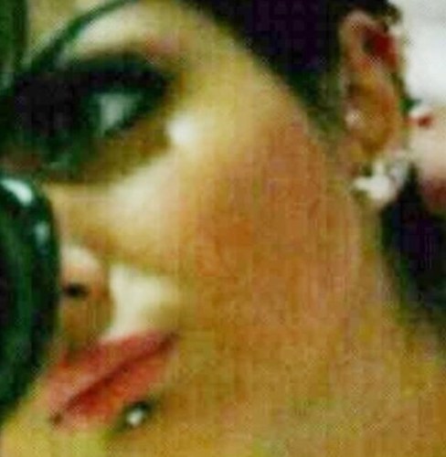 كُن مغروراً بي وتكبر، فعاشِقي لا يليق بہ التواضع