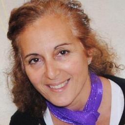Mis intereses: Turismo, idiomas, yoga.