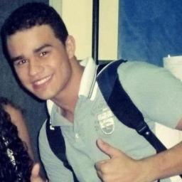 Tento tocar Guitarra... Sou fã do Oficina G3 e Dream Theater rsrs...^^, sou cristão protestante da Igreja Batista...
E sempre amei uma linda menina!!! *J-----*