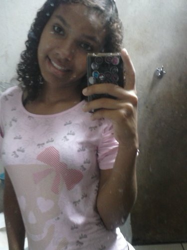 amo a capoeira,adoro musicas,maluka,sou jovem sem medo de viver vou seguindo a vida sem medo ..3 eu Amoo A Viddaa
