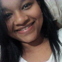Sou como você me vê. Posso ser leve como uma brisa ou forte como uma ventania. Depende de quando e como você me vê passa'