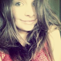 by:  Sou sincera e sou quem eu sou ! Então naum jugue o que naum estende naum é errado ser diferente