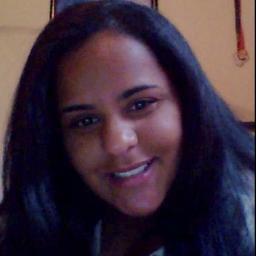 perco a paciência e me estresso facilmente , choro por besteira e dou risada do nada assim sou eu , nãao nasci pra agradar ngm ;)