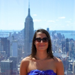 alinette2104's profile picture. 