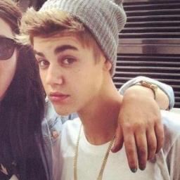I admire @justinbieber I'm in love with @VanessaHudgens @selenagomez is beautiful
I'm #boybelieber who support Justin #always&forever