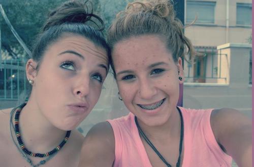 YOUTUBER (vlogger) http://t.co/68IjPrlmzv
PAOLA·SAINZA