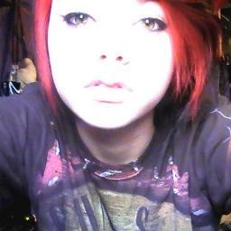 Pequenaovelha's profile picture. Dinheiro não compra felicidade. Mas compra um iate para você colocar toda a felicidade dentro. //3