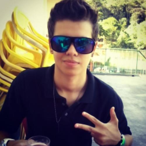 Amooo ele https://t.co/HSm7heqpTZ
E paixão pra vida toda :))