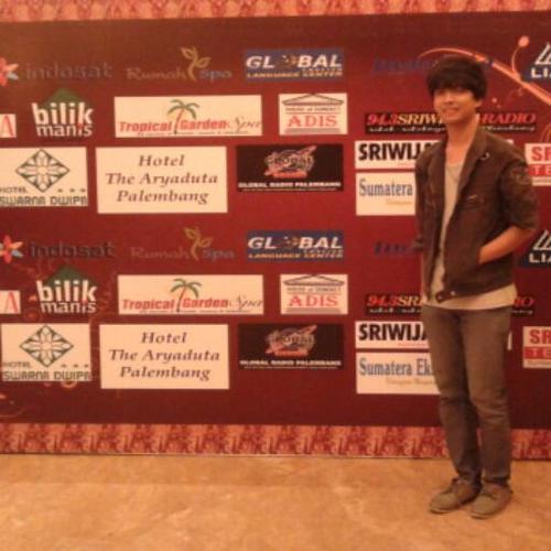 FajriWk's profile picture. we'll never understand why being people need to be alone, The answer is simple, we dont need to be alone, we just need someone, someone who can understand us...