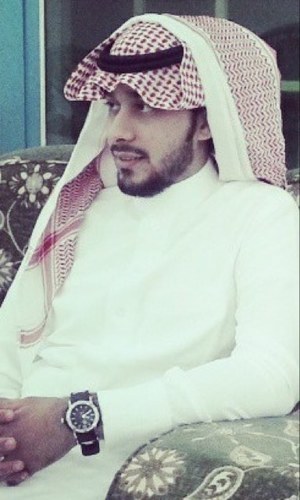 (ممثل كوميدي ) مع اني صغير في العمر و اعشق شي اسمه تمثيل ولدي طموح اتمنا تحقيقه