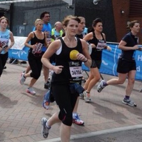 hethyoung's profile picture. ❤️| 🔭 | ⚛️| 🦆| 🧶|🧵| 📖| 🏃🏻‍♀️| 🏞|