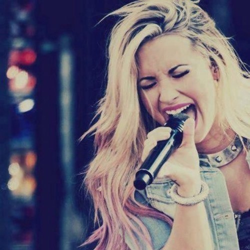 5Parcel2's profile picture. Love The Life You live. Live The Life you love ♥ My heart has been locked by Irma Syuryani.