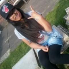 Mijn liefste Besties Soraya krissie Lisa Novita Justine♥Mijn liefste broers Denon Omar en Klaudi♥Op naar de 500 volgers ;) Nf=Nfb♥ Voetbal+Zingen♥