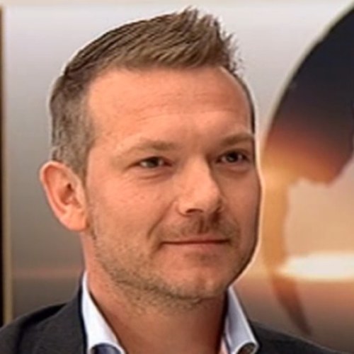 Forfatter og kommunikationsrådgiver. Skriver om social- og arbejdsmarkedspolitik og civilsamfundets historie - fang mig på 2762 9098