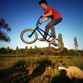 FlofloBTL's profile picture. Il ny a pas assez de caractere pour me decrire. Je peux follow back ! IJFFB