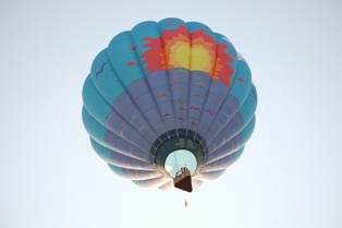 Experience the thrill of a hot air balloon ride - book yours today!