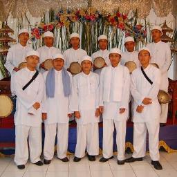 syiar agama islam melalui lantunan nada-nada islami I mari kita bersolawat bersama-sama I allohumma sholli wasallim wabarik 'alaih