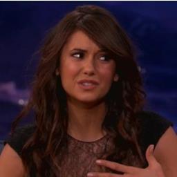 Nina Dobrev is my idol, I would like to be like her !!! @TVDcsessedGirl @LovingTVD1864 are super people really follow them!!