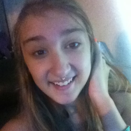 My tweets are pretty much to people I love or what imma tweet when im famous;)