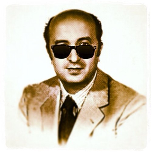 CiriacoWB's profile picture. Fonda un movimento politico per la promozione del provolone impiccato. A 35 anni decide di entrare nello Smottamento 5 Minkie.