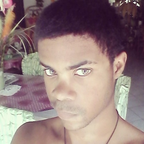 #FuckRageux !!! Breff follow me and i follow back !