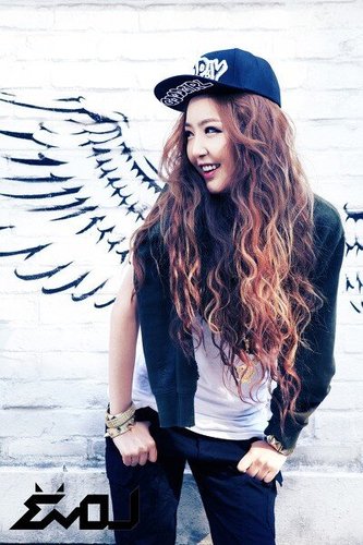 [RP] Cantante de EvoL y la mami oficial. Estoy un poco loca, ¿y qué? Da-Da y Say son unas bishies (?)