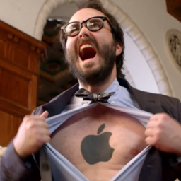 chbrunet's profile picture. Rédacteur et éditeur IT, ex-@ESJLille. Médias, tech, jeux vidéo. In typography I trust.