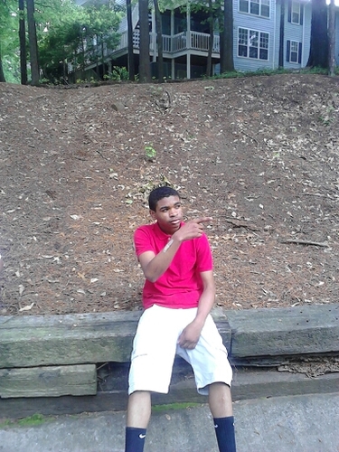 My name is Javon. Ima athleticd youngin, just follow me. Single!