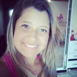 Eu não me importo se você é branco,negro,hetero,bissexual,lesbica.baixo,alto,gordo ou magro rico ou pobre. Se você for gentil comigo Eu serei gentil com você !