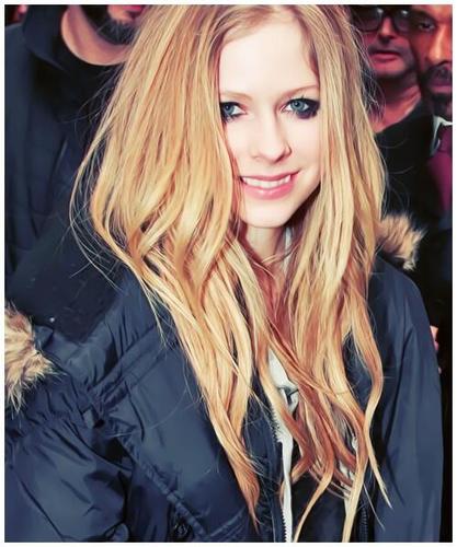 al_ilu_s's profile picture. Avril♡＊Taylor.S.＊Carly * Taylor.M.＊One Direction＊model настя＊　    ｡☆ﾟ，•。 I'm LITTLE BLACK STAR ｡★ﾟ，*｡゜ 　Avril forever love♡