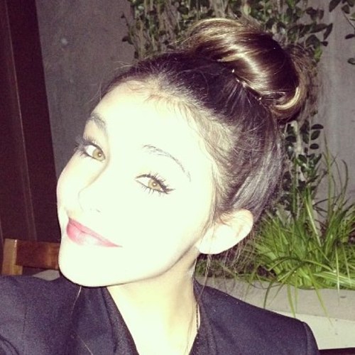 Madisonbeer10's profile picture. 14 ✌I like to sing and play with my dog.