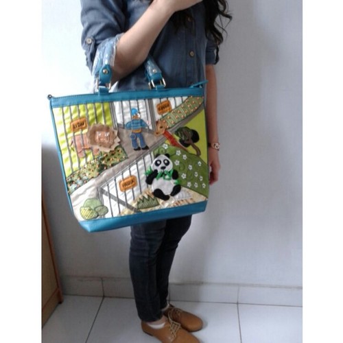 OURMADEMOISELLE's profile picture. menjual tas & dompet. harga murmer kualitas jempol ;) for more info contact wiwid at 28295aa3 /081807066655 / line : stefaniwidyasari