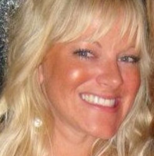 Devoted wife. Grateful, faithful & spiritual. Passionate marketer. Loyal & proud MSU Spartan. Honorary WVU Mountaineer. Loving life & living in love!