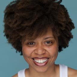 Producer of TV Healthy. Named by Huffington Post as one of Canada's Top 50 Health Tweeters. Best Selling Author of The Little Book of Green Minutes.