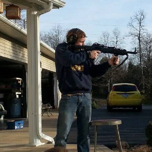 MoNSTeRToXic1's profile picture. iTroll