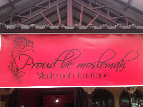 Contact us : tlp:081361580880, pin :26A1833E,,fb:Proudbemoslemah,, let's proud to be moslemah..:)