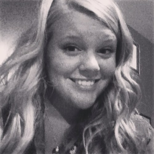 Em_gill11's profile picture. 