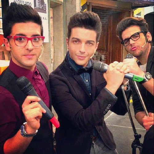 Amante de la buena música.. estudiante de Economía.. Apoyando al 100% a nuestro querido Il Volo desde Ecuador!