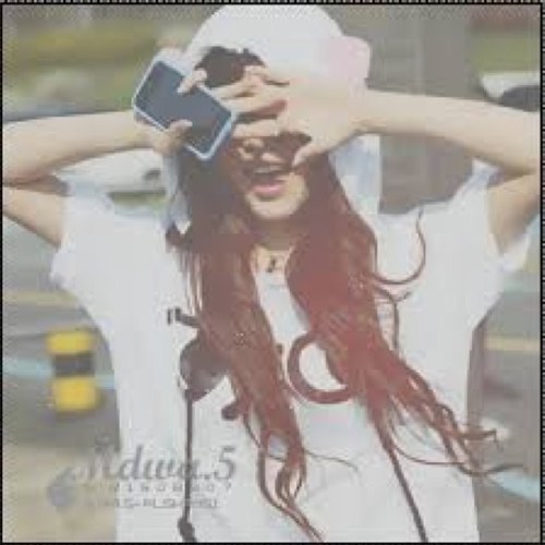 She just wants to be the girl you talk about .. to be the one makes your heart beat crazy and for you to say to your boys,  SHE'S MY BABY♥