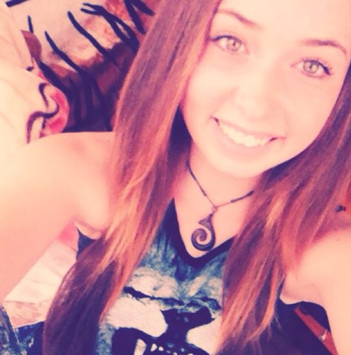 Live As if you'll die tomorow, Dream as if you'll live forever. 
Follow me, And you'll get a follow back.