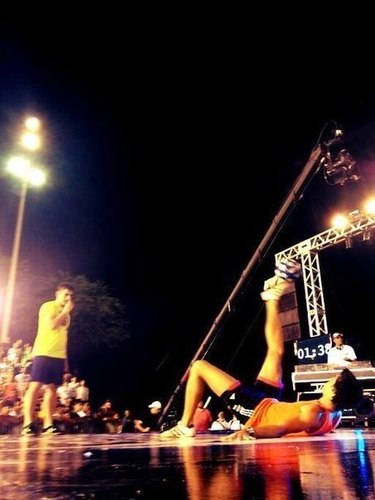 Твиттер лента сайта о футбольном фристайле freestyle-football.ru
