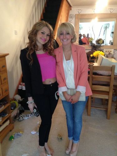 amydean8725's profile picture. 