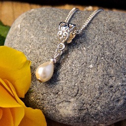 Gorgeous Handmand Jewellery and Gifts