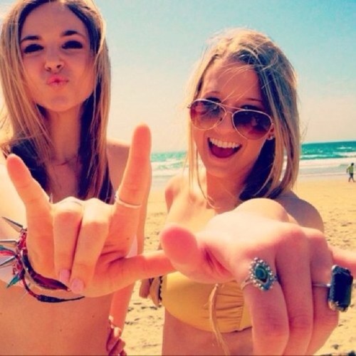 NIEUW ACC: @ObeyMeiden_